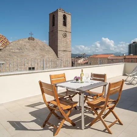 Apartment La Via And Terrace