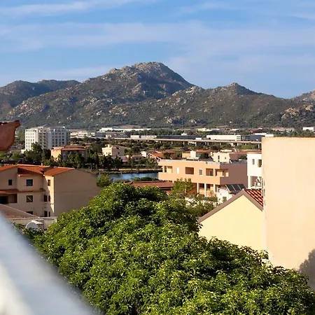 La Via And Terrace Affittacamere Olbia
